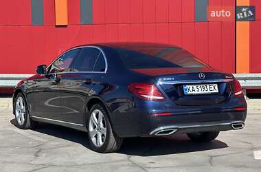 Седан Mercedes-Benz E-Class 2017 в 