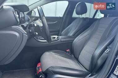 Седан Mercedes-Benz E-Class 2017 в 
