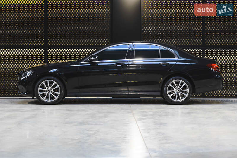 Седан Mercedes-Benz E-Class 2017 в Луцьку