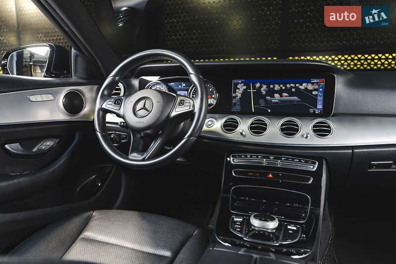 Седан Mercedes-Benz E-Class 2017 в Луцьку