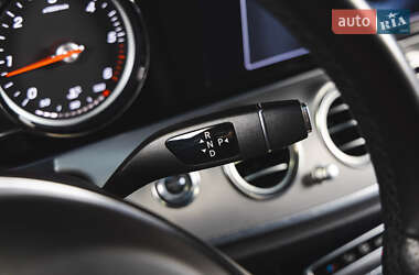 Седан Mercedes-Benz E-Class 2017 в 