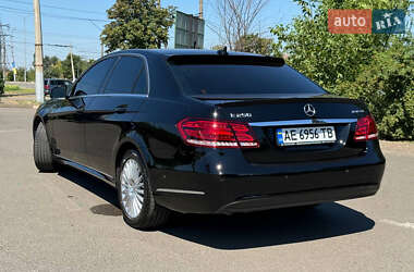 Седан Mercedes-Benz E-Class 2015 в 