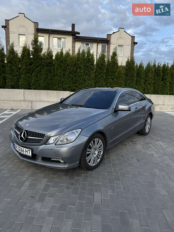 Mercedes-Benz E-Class 2010