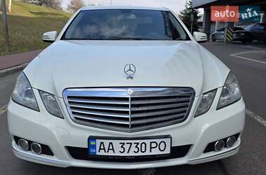 Седан Mercedes-Benz E-Class 2011 в 