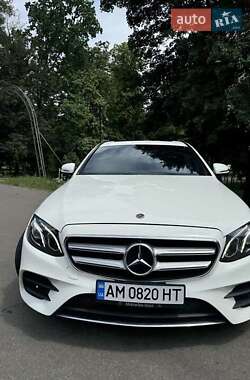 Седан Mercedes-Benz E-Class 2019 в 