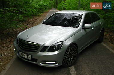 Седан Mercedes-Benz E-Class 2011 в 