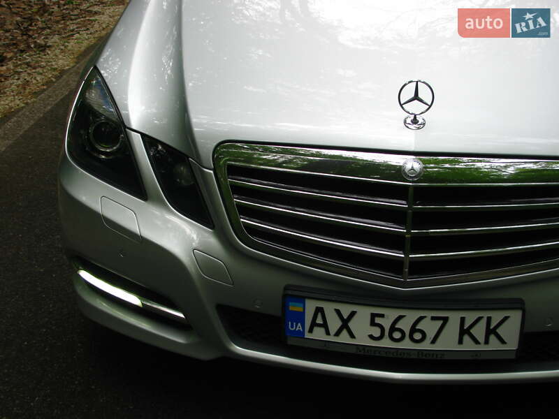 Седан Mercedes-Benz E-Class 2011 в Харькове