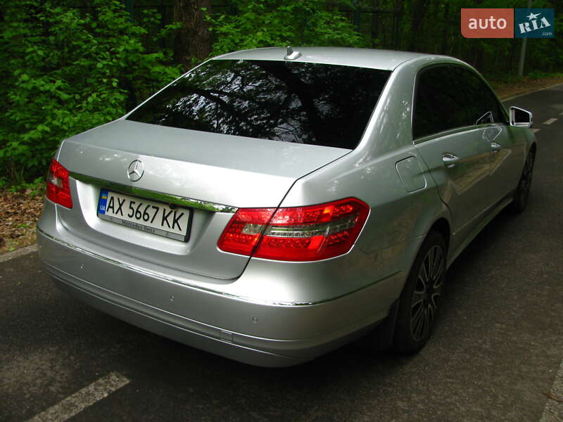 Седан Mercedes-Benz E-Class 2011 в Харькове