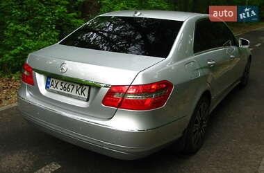 Седан Mercedes-Benz E-Class 2011 в 