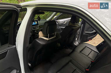 Седан Mercedes-Benz E-Class 2011 в 