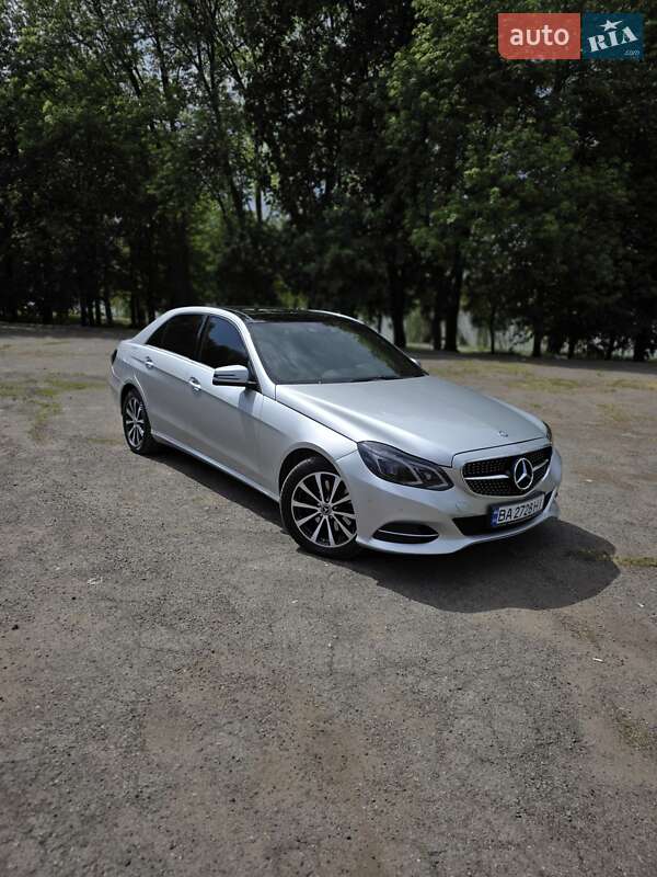 Седан Mercedes-Benz E-Class 2013 в 