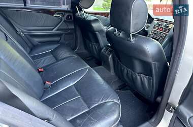 Седан Mercedes-Benz E-Class 2000 в 