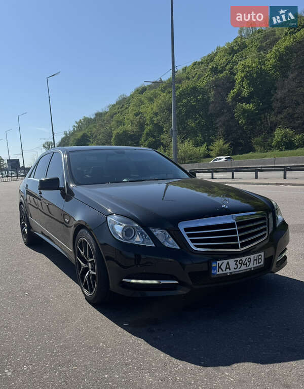 Mercedes-Benz E-Class 2009