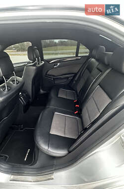 Седан Mercedes-Benz E-Class 2010 в 