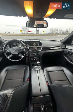 Седан Mercedes-Benz E-Class 2010 в 