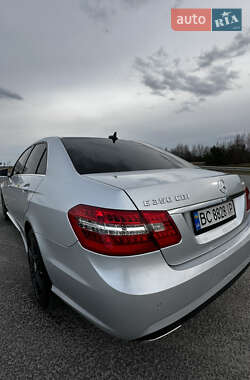 Седан Mercedes-Benz E-Class 2010 в 