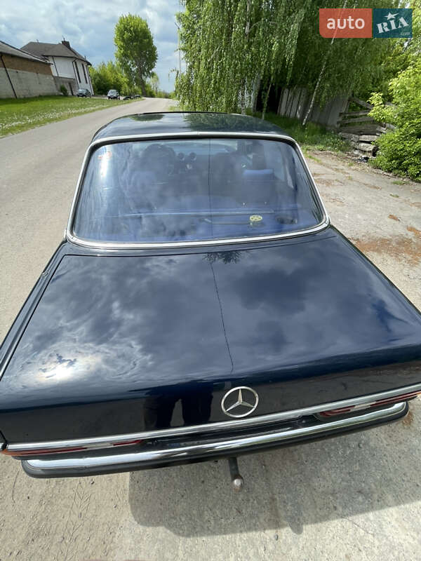 Седан Mercedes-Benz E-Class 1983 в Рівному