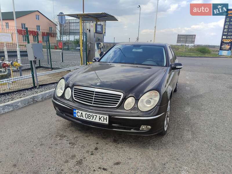 Седан Mercedes-Benz E-Class 2004 в Гайвороне