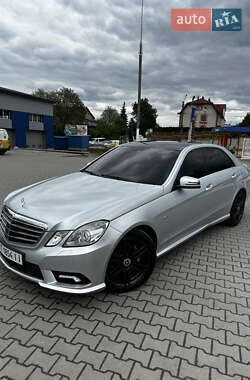 Седан Mercedes-Benz E-Class 2010 в 
