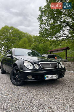 Седан Mercedes-Benz E-Class 2004 в Калуше