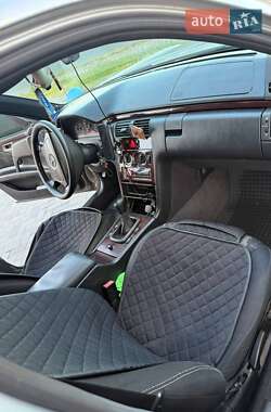Седан Mercedes-Benz E-Class 1996 в 