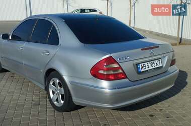 Седан Mercedes-Benz E-Class 2004 в 