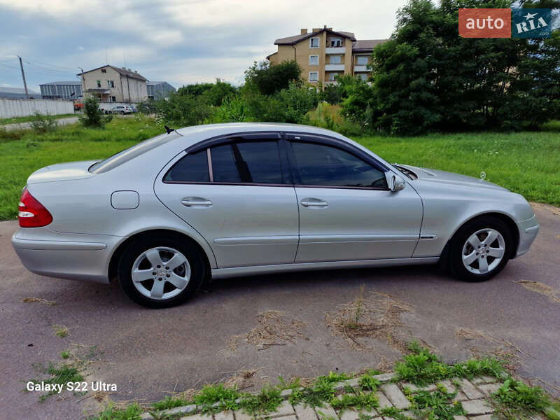 Mercedes-Benz E-Class 2002