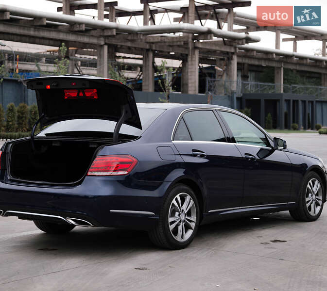 Седан Mercedes-Benz E-Class 2013 в Києві