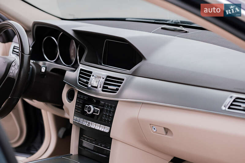Седан Mercedes-Benz E-Class 2013 в Києві