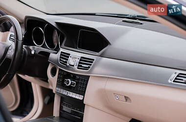 Седан Mercedes-Benz E-Class 2013 в 