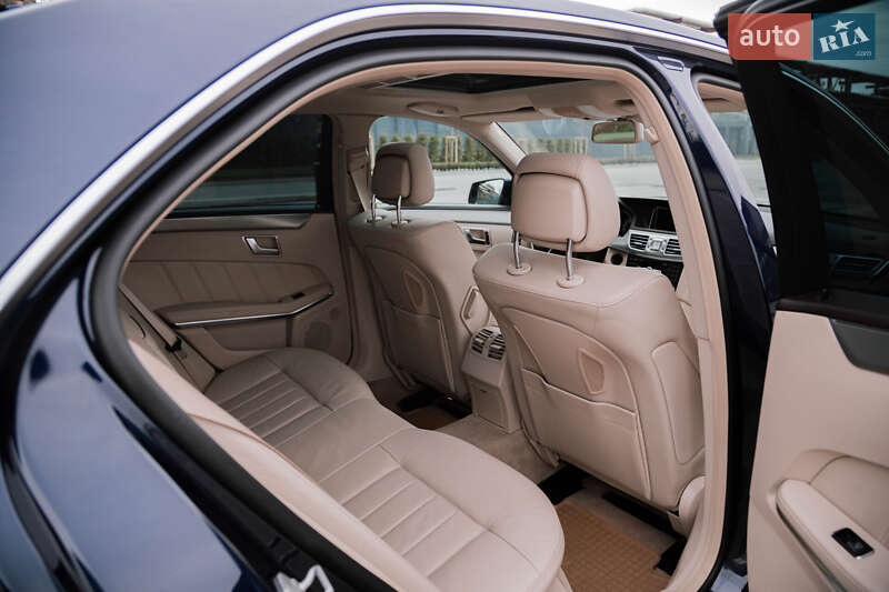 Седан Mercedes-Benz E-Class 2013 в Києві