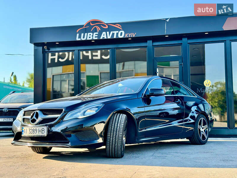 Купе Mercedes-Benz E-Class 2013 в 