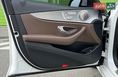 Седан Mercedes-Benz E-Class 2018 в 