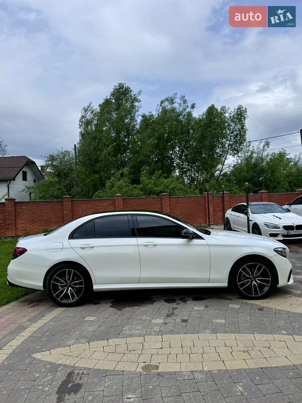 Седан Mercedes-Benz E-Class 2016 в Бориславе