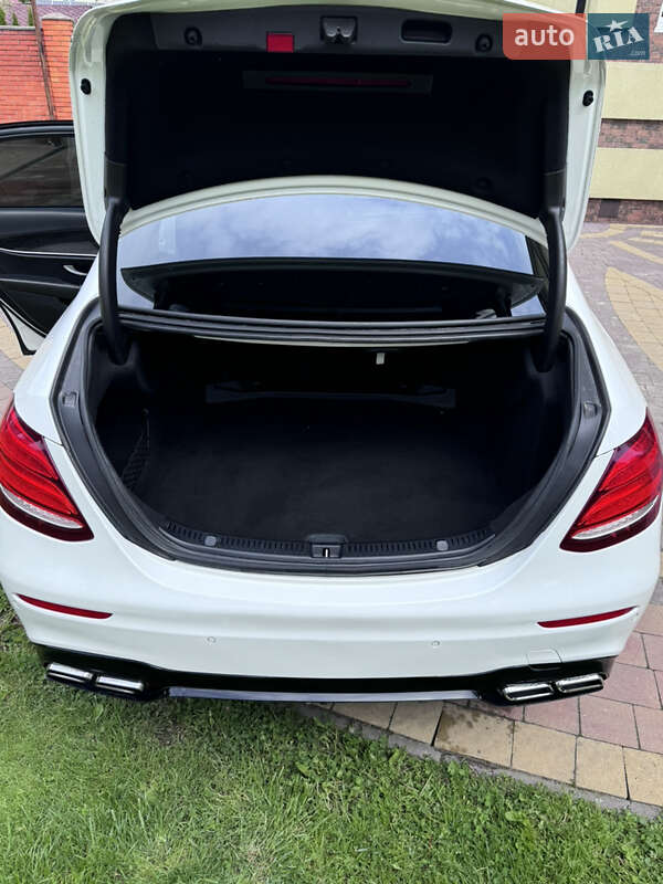 Седан Mercedes-Benz E-Class 2016 в Бориславе