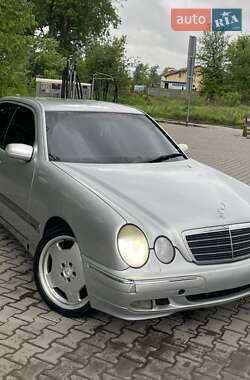 Седан Mercedes-Benz E-Class 2000 в Львове