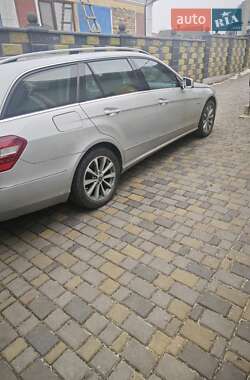 Універсал Mercedes-Benz E-Class 2010 в 