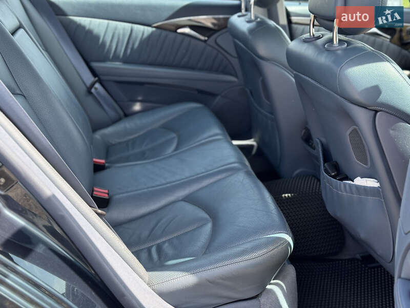 Седан Mercedes-Benz E-Class 2005 в Львові