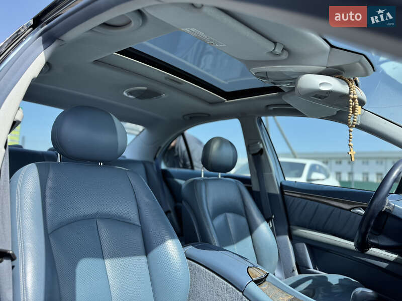 Седан Mercedes-Benz E-Class 2005 в Львові