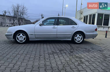 Седан Mercedes-Benz E-Class 2001 в 