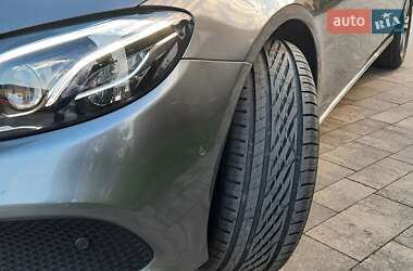 Седан Mercedes-Benz E-Class 2017 в 
