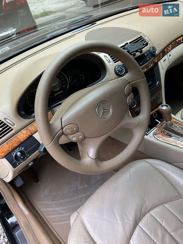 Седан Mercedes-Benz E-Class 2008 в Одессе