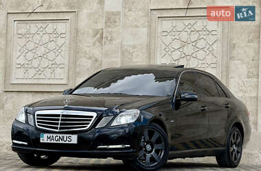 Седан Mercedes-Benz E-Class 2009 в 