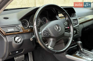 Седан Mercedes-Benz E-Class 2009 в 