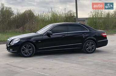 Седан Mercedes-Benz E-Class 2011 в Сокирянах
