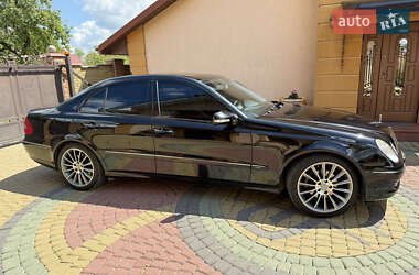 Седан Mercedes-Benz E-Class 2007 в 