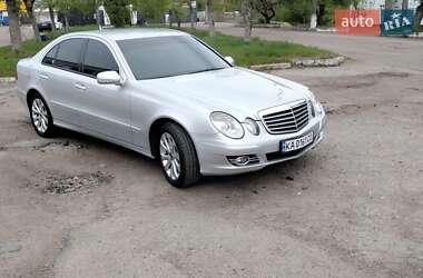 Седан Mercedes-Benz E-Class 2007 в Чернігові