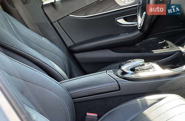 Седан Mercedes-Benz E-Class 2019 в 