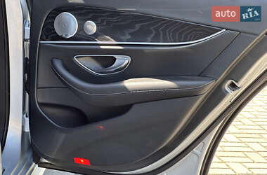 Седан Mercedes-Benz E-Class 2019 в 