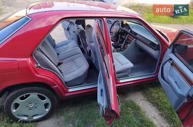 Седан Mercedes-Benz E-Class 1994 в 